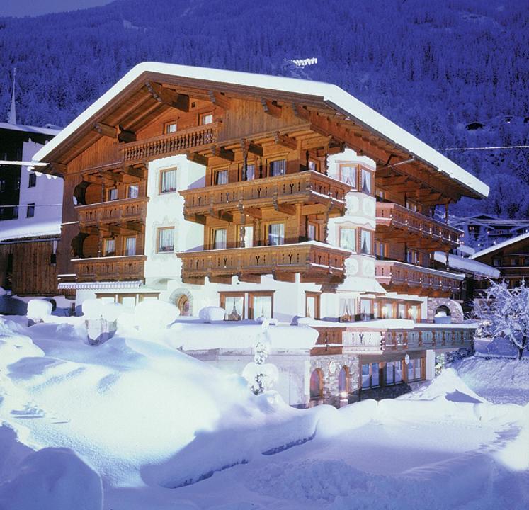 Hotel Blizz Finkenberg Exterior foto